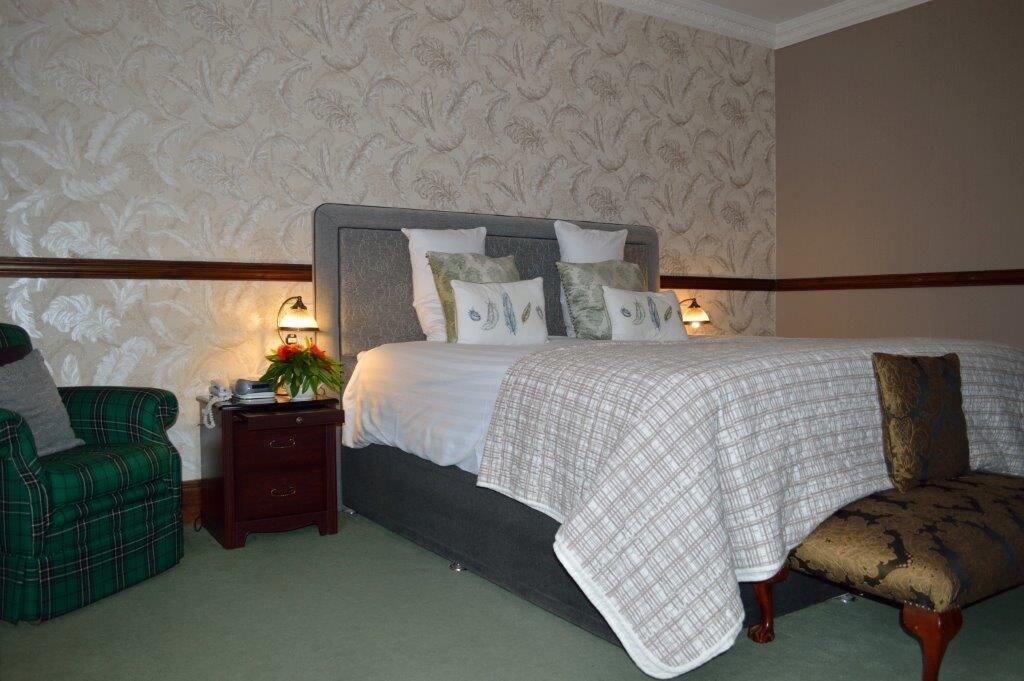 Craigdarroch Hotel Foyers Exterior photo